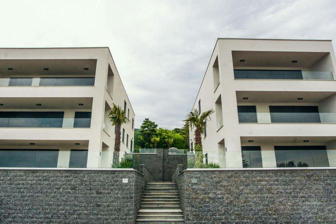The View Luxury Apartment Dramalj Extérieur photo